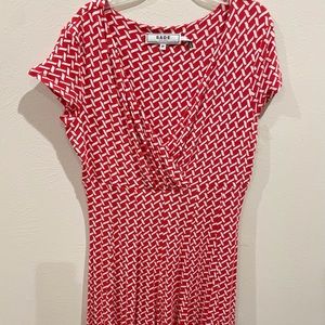 Drape neck knit red/white print dress
